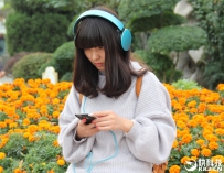 ��ý������Ѷ���ֲ�QQ�������У���ֵ100����Ԫ