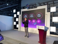 Versa CEO����ܲ��AI�ĵ������ع�δ����ҵ