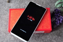 С�����ֻ�������֮�����ϴ���⣬С�ܺ���