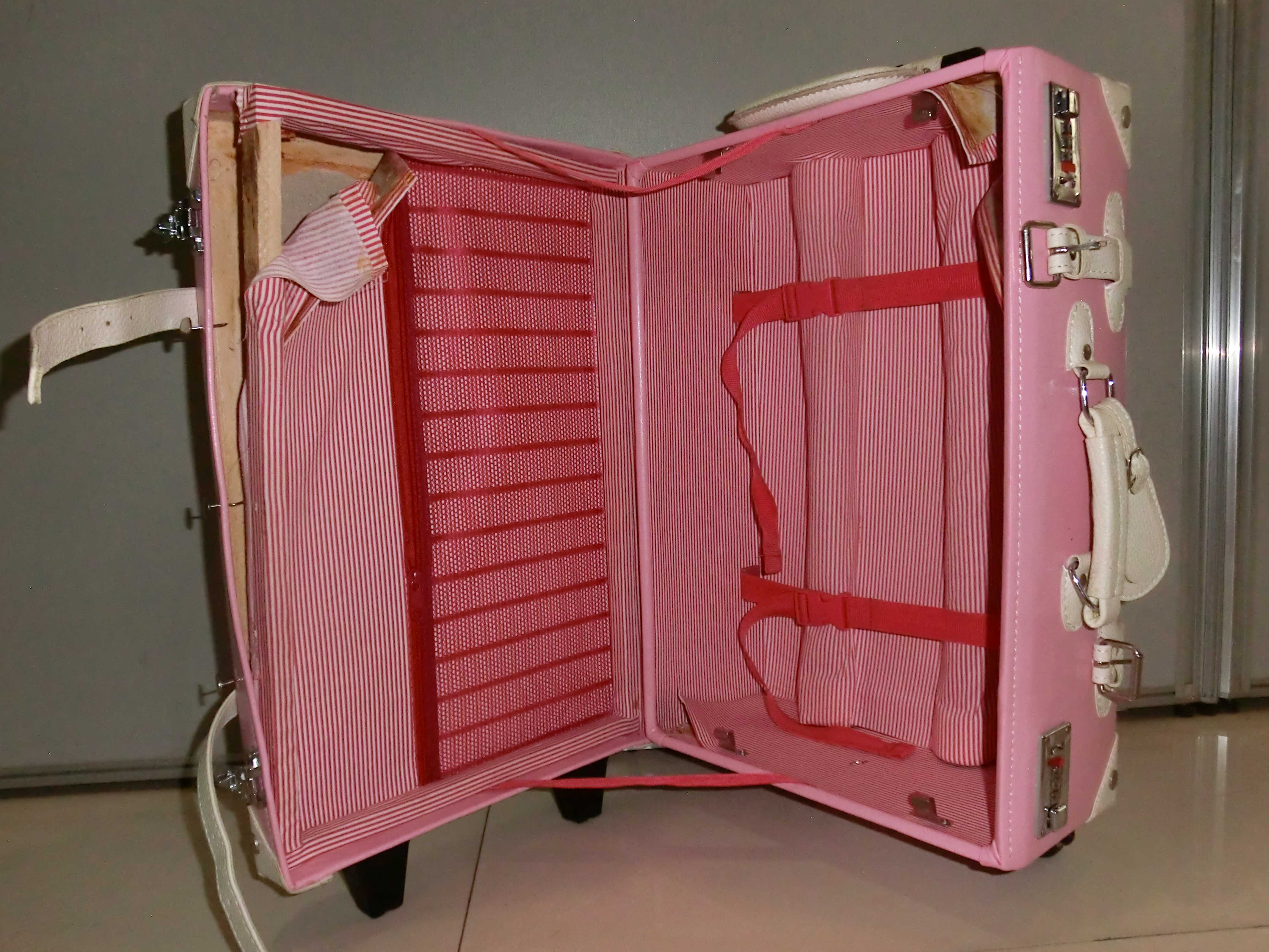 文件 : <FONT COLOR='red'>CIMG0055.JPG</FONT> <BR> 尺寸 : <FONT COLOR='blue'>4608 × 3456</FONT> 像素 <BR> 格式 : <FONT COLOR='green'>jpg</FONT> <BR> 大小 : <FONT COLOR='green'>1016.65</FONT> KB