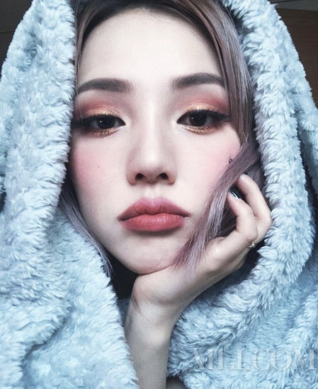 腮红这样画好甜!学会画腮红让你越活越逆天!