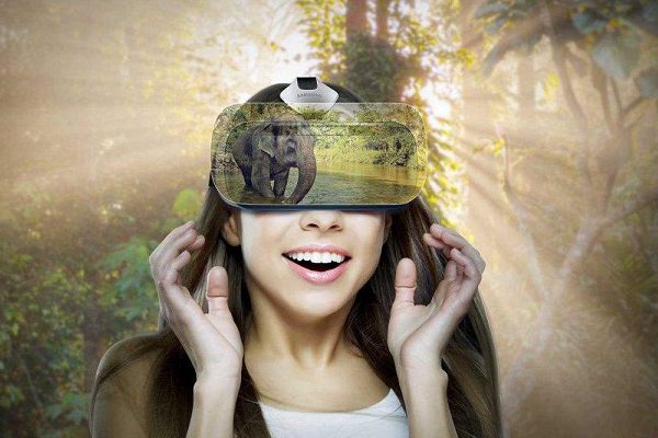 虚拟现实VR头盔买哪个 四款千元VR一体机推荐 三联
