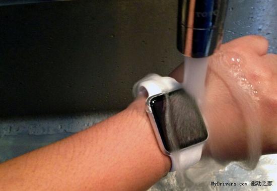 Apple Watch表冠积灰咋办？苹果回答简单暴力