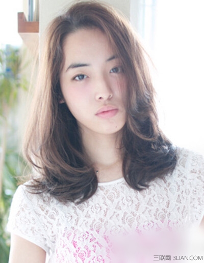 长脸女生适合什么发型