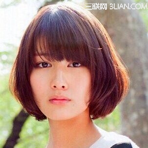脸瘦的人适合的发型