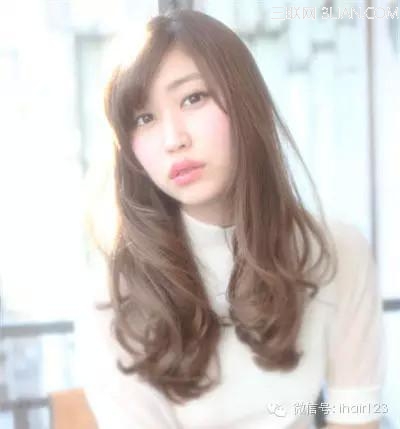 小圆脸适合的发型设计，轻松变瓜子脸
