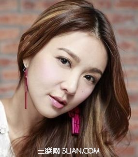 2015女生颧骨高适合什么样的发型            三联