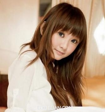 2015女生巧克力色发型造型图           三联