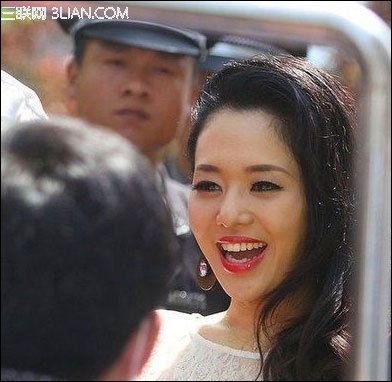苍井空油光脱妆 4步拯救浓妆尴尬时