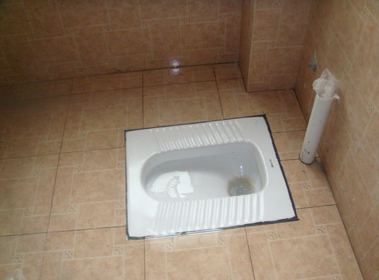 如何安装蹲便器？ 三联
