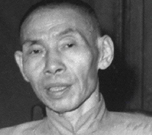 杜月笙晚年尴尬返上海：遭“亲友”重点打压