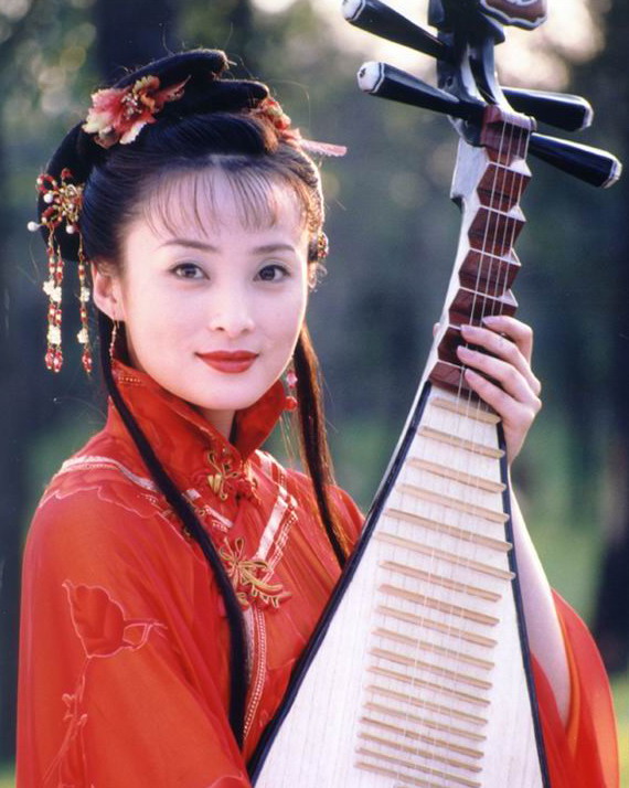 她是最美琼瑶女郎，撞脸孙俪，也曾背12年黑锅