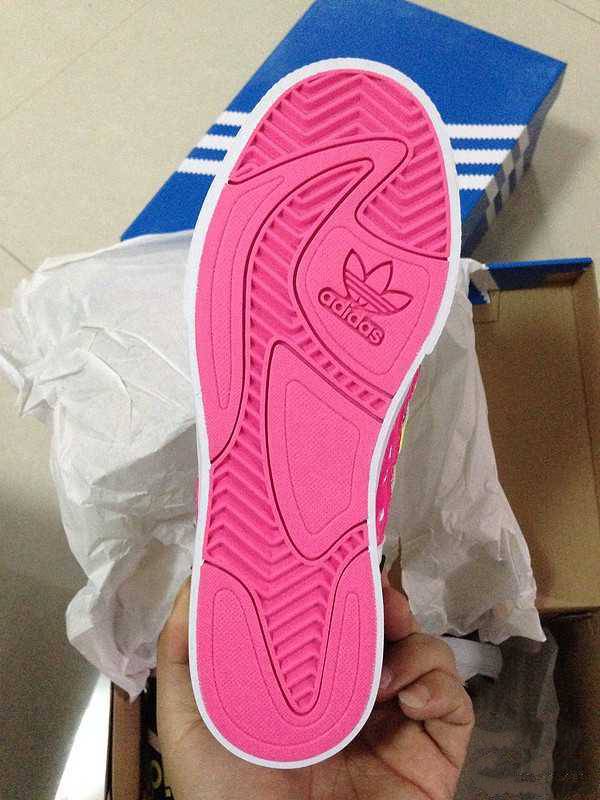 nike女鞋男穿有区别吗 阿迪官网入手adidas阿迪达斯
