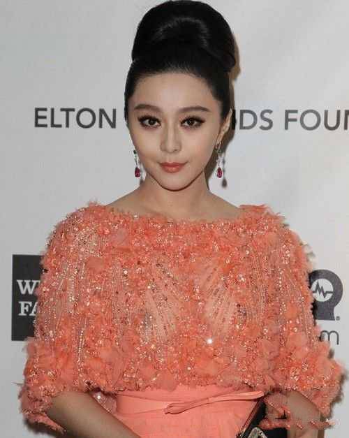女明星露点 看得我尴尬症都爆发了