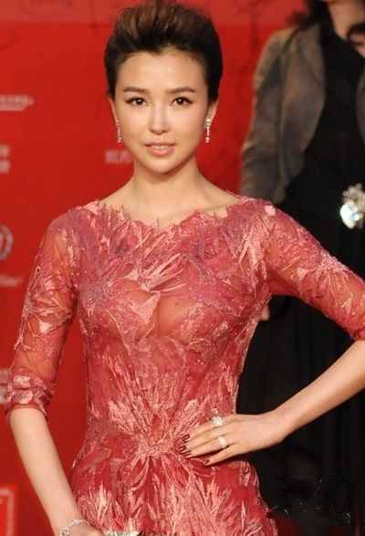 女明星露点 看得我尴尬症都爆发了
