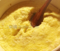 香蕉牛奶面膜怎么做，轻松拥有白嫩滑美肌