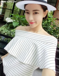 荷叶边上衣的时尚搭配