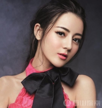 迪丽热巴的男友是？他有你那么帅吗？
