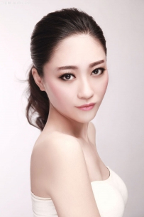 女人脸色暗黄吃什么