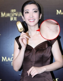 李冰冰代言出席冰淇淋品牌梦龙活动