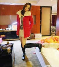 毛茸茸大衣外套怎么穿好看