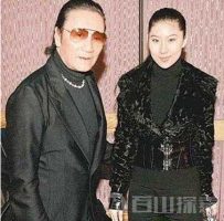 明星们“二女侍一夫”内幕是真的吗？