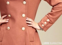 皮肤黄穿什么颜色衣服好看