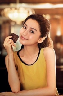 杨颖angelababy代言拍摄GODIVA歌帝梵巧克力品牌2013中秋及婚礼系列 ...