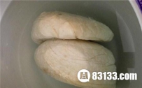 老人挖出雪白太岁 高价卖给火锅店老板
