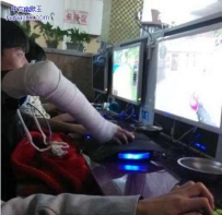 骚年，我在你身上看到了坚强