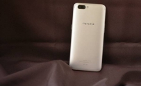 oppo r11和oppo r11 plus哪个好？区别对比评测