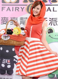安心亚代言出席麦当劳Hello Kitty麦麦帮童话派对