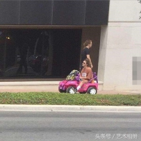 女大学生被吊销驾照车也被没收，看了她买的新车你别笑啊