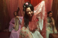蜡像馆逼真还原古代青楼女子