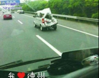 好坚强的面包车