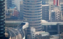 公路的曲折人生