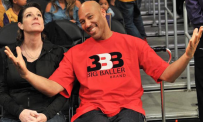 搜索NBA创始人显示是球爹 谷歌:我们也不知道为啥