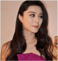 片场众目睽睽下“被打”满是伤的6大男女明星