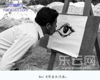 印度画家用舌尖画油画 利用味觉调配新颜色