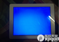 ipad air2升级ios8.1蓝屏怎么办？