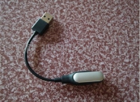 小米手环第一次充电要多久