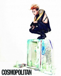 BigBang成员G-DRAGON权志龙代言维他命水拍摄最新COSMOPOLITAN7月封面 ...
