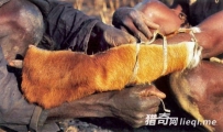 丧命男子深入神秘洞穴