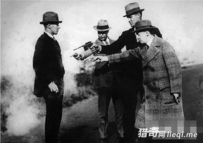 外国人作死是习惯，终于知道为什么外国人少了