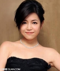 女生剪什么样的发型显脸小