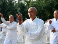 常练太极拳可治疗肩周炎 练习方法需注意