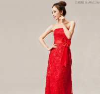 五一结婚新娘穿什么好看