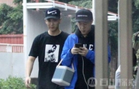 房祖名辣妹相伴 如果有女友也不会这样