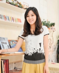 大脸女生适合什么卷发