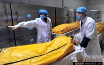 老妇太平间里复活 挣脱装尸袋吓坏守尸人